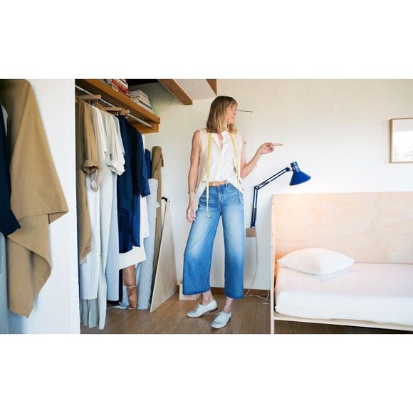 𝟩 𝟢 𝓈 | 𝒥.𝒞𝓇𝑒𝓌 𝒥𝑒𝒶𝓃 - Picture 3 of 7